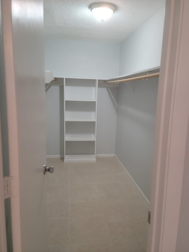 1516 Bay Area Blvd Unit S6, B9, E7, S11, K15, K3, Houston, TX 77058 - view of spacious closet