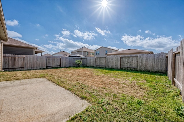 view of yard with a patio area