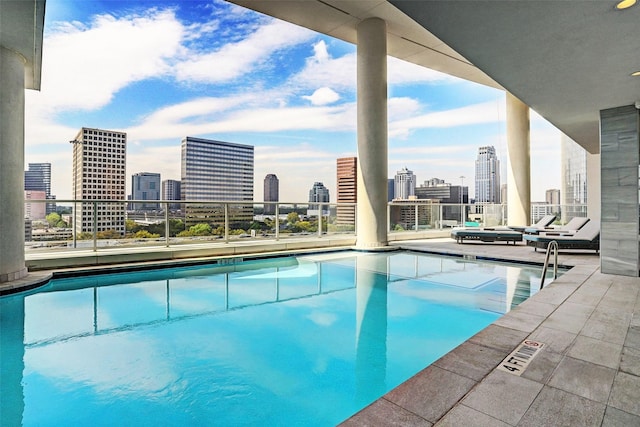 view of swimming pool