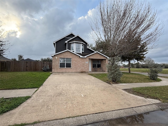 view of front of property with a front yard