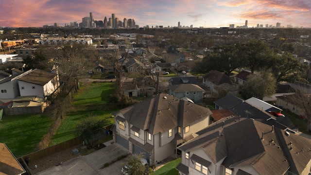 view of aerial view at dusk