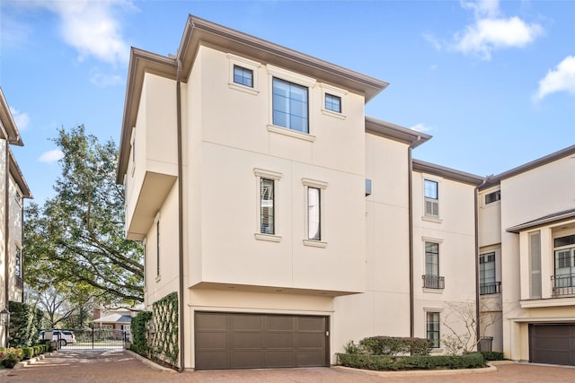 view of front of house featuring a garage