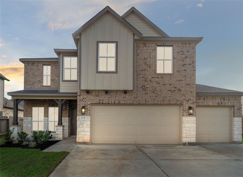 view of front of house with a garage