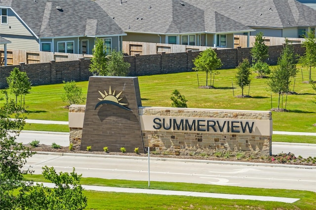 31907 Splendor Dr, Fulshear, TX 77441 - view of community sign