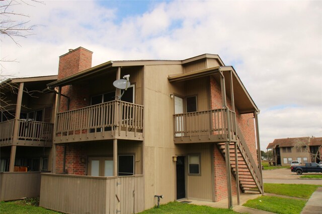 418 Garland Dr Unit 222, Lake Jackson, TX 77566 - view of property with stairway