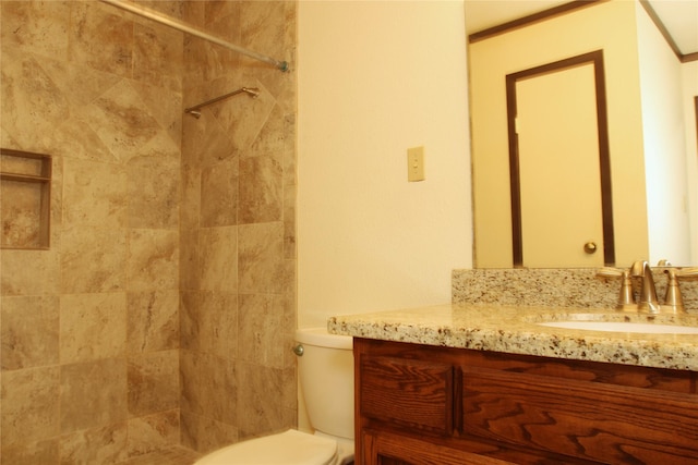 418 Garland Dr Unit 222, Lake Jackson, TX 77566 - full bath featuring tiled shower, vanity, and toilet