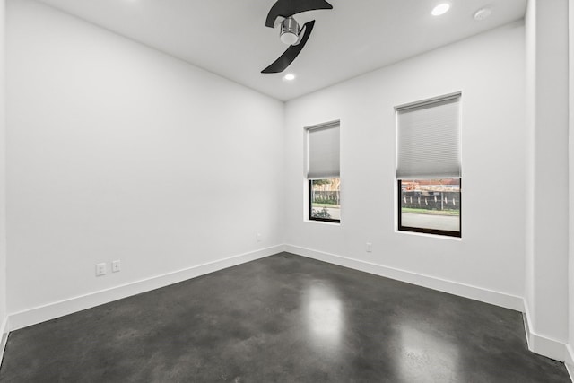 empty room featuring ceiling fan