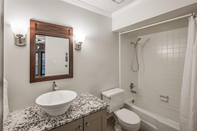 full bathroom featuring shower / tub combo with curtain, toilet, vanity, and crown molding