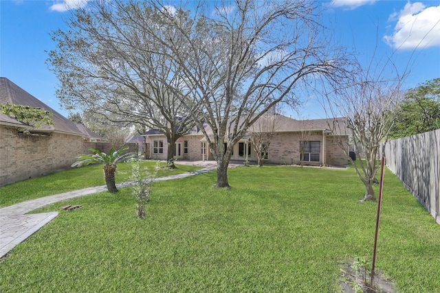 view of front of house with a front yard