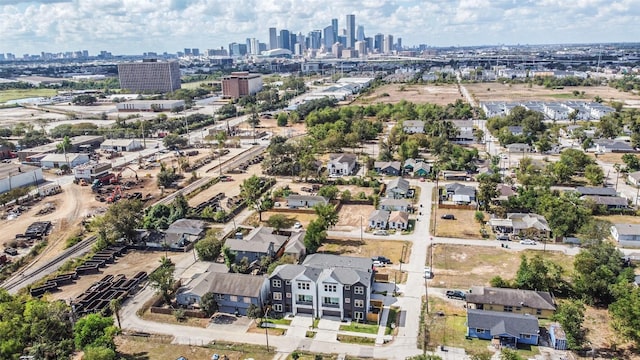 515 Egan St, Houston, TX 77020 - view of property location featuring city skyline