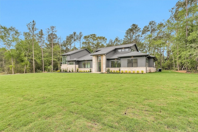 19918 Live Oak Bnd, Magnolia, TX 77355 - view of front of house with a front lawn