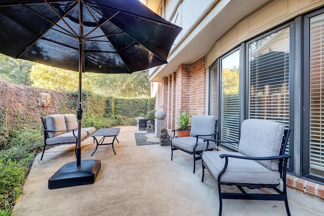 view of patio featuring a fenced backyard