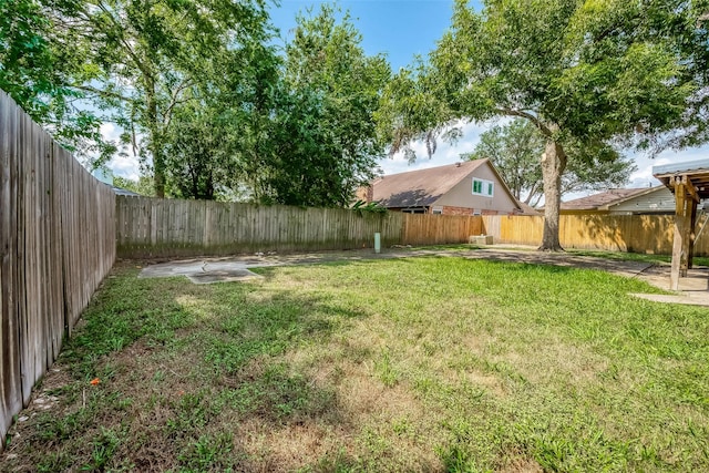 8619 Quail Burg Ln, Houston, TX 77489 - view of yard