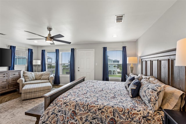 bedroom with ceiling fan