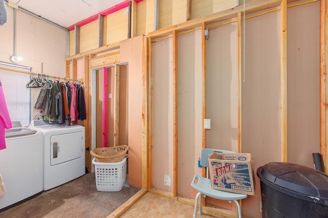 basement featuring separate washer and dryer