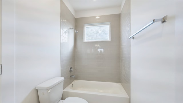 full bathroom featuring toilet and shower / tub combination