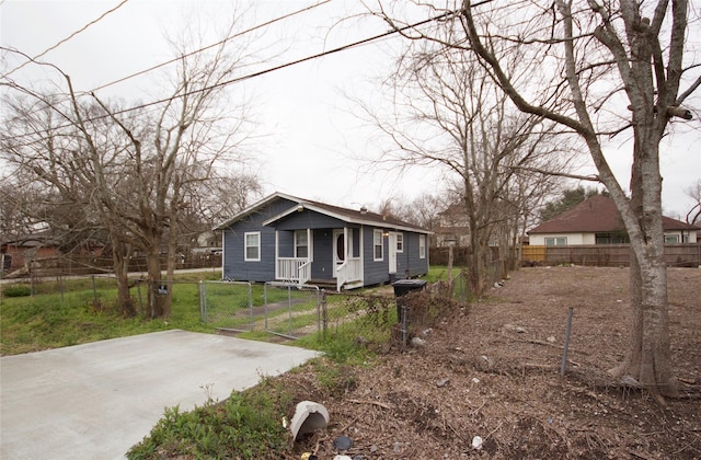 view of front of property