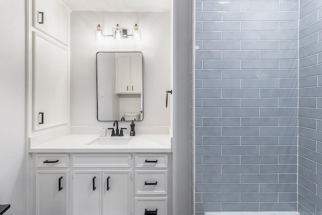 506 Fox Briar Ln, Sugar Land, TX 77478 - bathroom featuring vanity and a shower