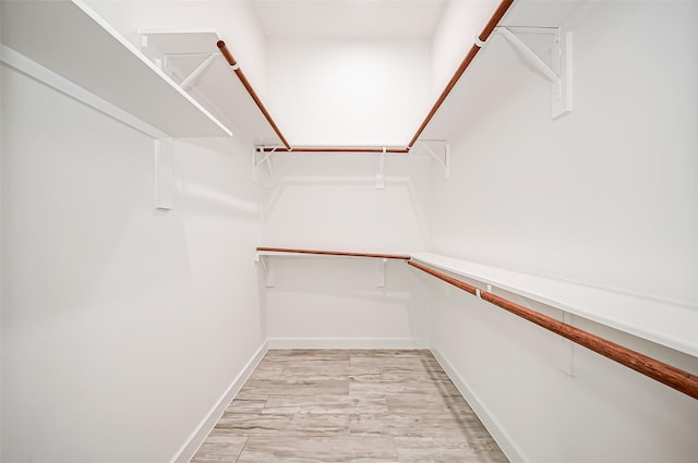 9418 Madera Rd, Houston, TX 77078 - view of spacious closet