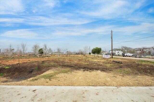 2303 Victoria Dr, San Leon, TX 77539