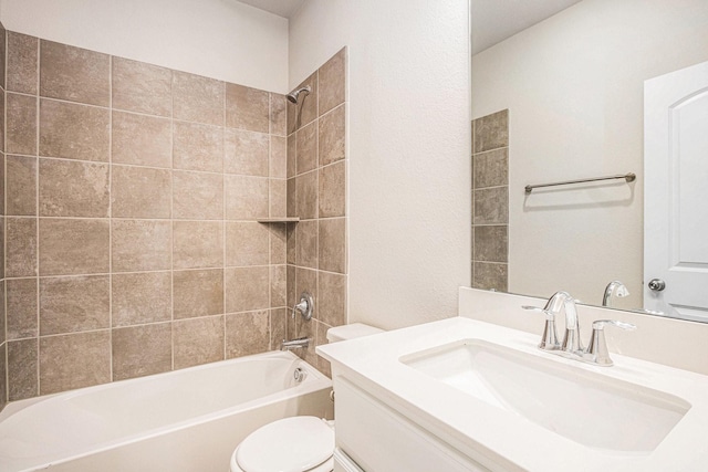 2102 Twin Lakes Blvd, West Columbia, TX 77486 - full bath featuring vanity and tub / shower combination