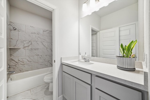9410 Knollwood Ln, Missouri City, TX 77459 - full bath featuring toilet, marble finish floor,  shower combination, and vanity