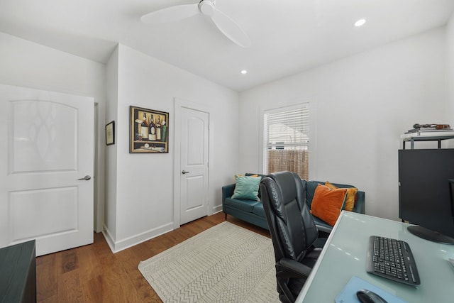 office area featuring ceiling fan, baseboards, dark wood-style flooring, and recessed lighting