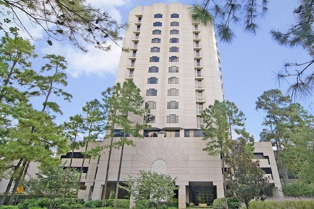 150 Gessner Rd Unit 4A, Houston, TX 77024 - view of apartment building / complex