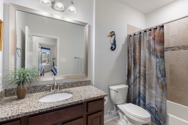 full bath featuring shower / tub combo with curtain, vanity, and toilet