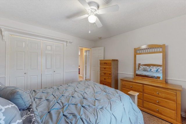 5811 Tremont Dr, Cove, TX 77523 - bedroom with a closet, carpet floors, and a ceiling fan
