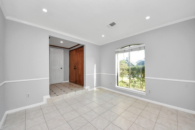 unfurnished room with light tile patterned floors, recessed lighting, visible vents, baseboards, and crown molding