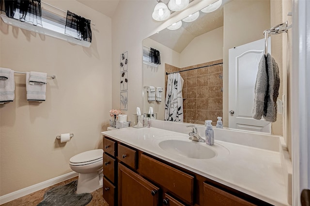 bathroom featuring curtained shower, toilet, vanity, baseboards, and vaulted ceiling