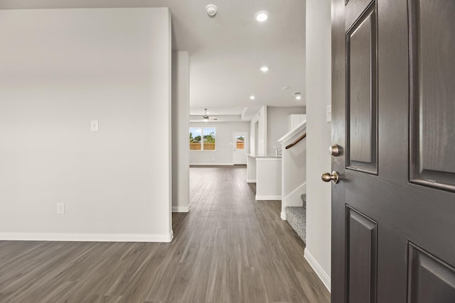 16539 Willow Forest Dr, Conroe, TX 77302 - foyer entrance featuring wood finished floors, baseboards, recessed lighting, and a ceiling fan