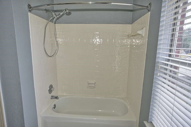 57 Sunrose Ct, Lake Jackson, TX 77566 - full bath with shower / bathtub combination
