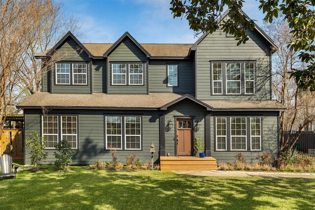 516 W 30th St, Houston, TX 77018 - view of front of home featuring roof with shingles