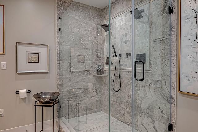 505 Bastrop St Unit 508, Houston, TX 77003 - full bathroom featuring a stall shower