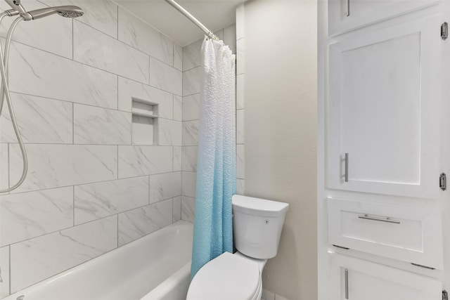 full bath with toilet and shower / tub combo with curtain