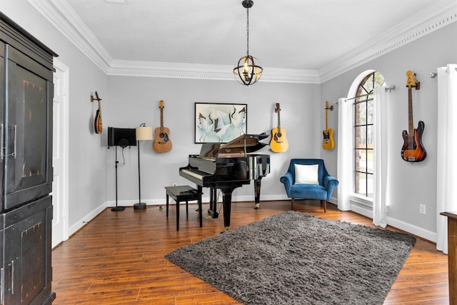 8014 Northbridge Cir, Spring, TX 77379 - living area featuring dark wood-style flooring, crown molding, a chandelier, and baseboards