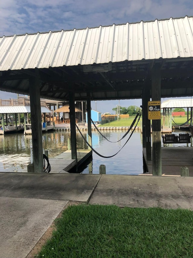 1222 Island Blvd, Crystal Beach, TX 77650