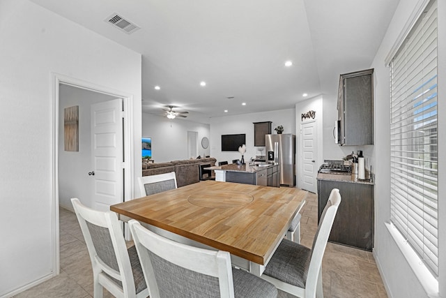 dining room with ceiling fan, baseboards, visible vents, and recessed lighting