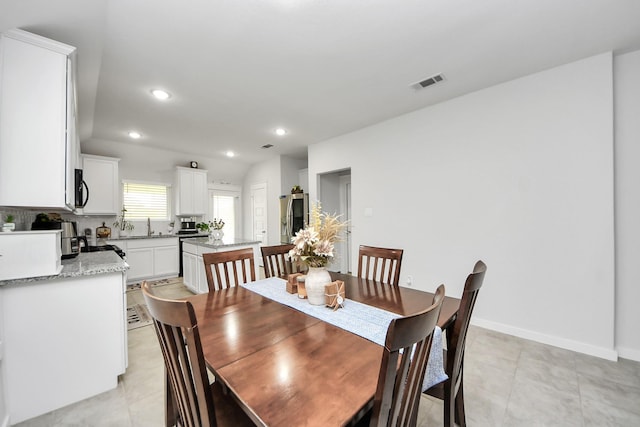 dining room featuring recessed lighting, visible vents, and baseboards