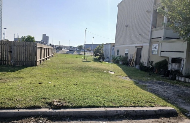 Listing photo 3 for 413 29th St, Galveston TX 77550