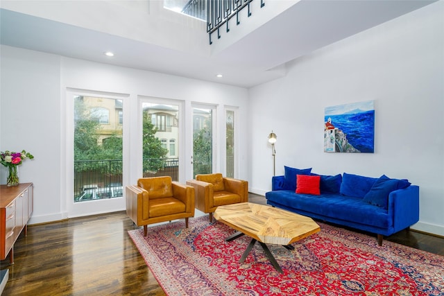 1016 Crocker St, Houston, TX 77019 - living area featuring recessed lighting, dark wood finished floors, and baseboards