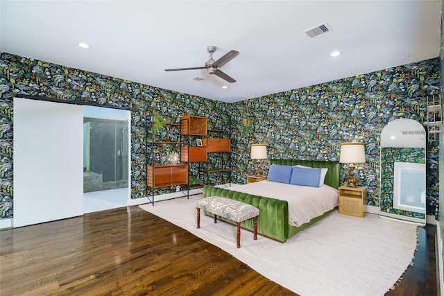 1016 Crocker St, Houston, TX 77019 - bedroom with wallpapered walls, visible vents, wood finished floors, and recessed lighting