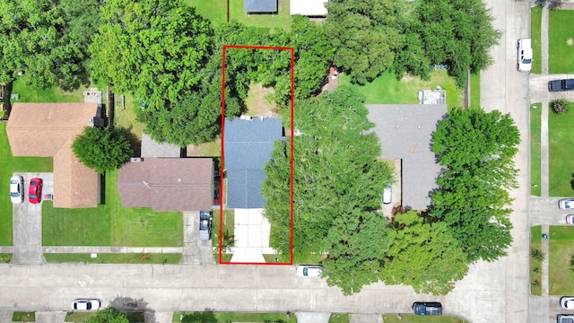 4900 Sandalwood Cir, Baytown, TX 77521 - photo 2