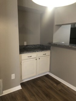 2402 Sycamore Ave Unit D8, Huntsville, TX 77340 - photo 8