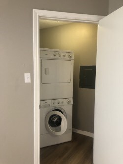2402 Sycamore Ave Unit D8, Huntsville, TX 77340 - photo 11