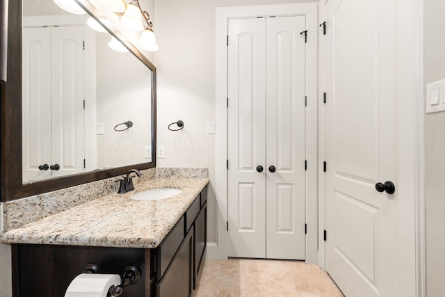 506 Knox St, Houston, TX 77007 - bathroom featuring a closet and vanity