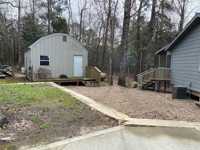 view of yard featuring central AC