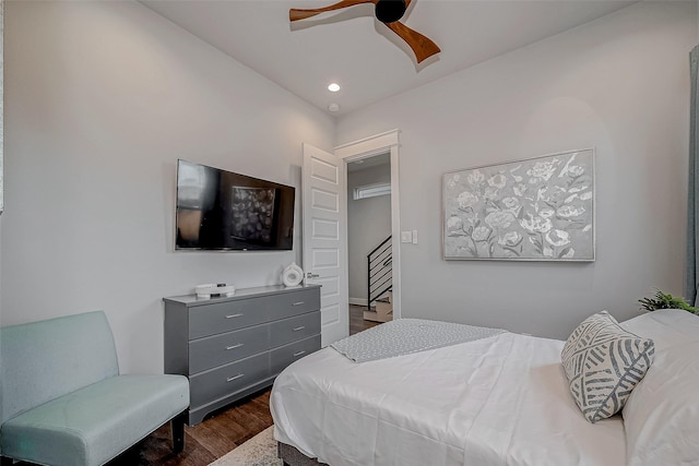 bedroom with ceiling fan, dark wood-style flooring, and recessed lighting